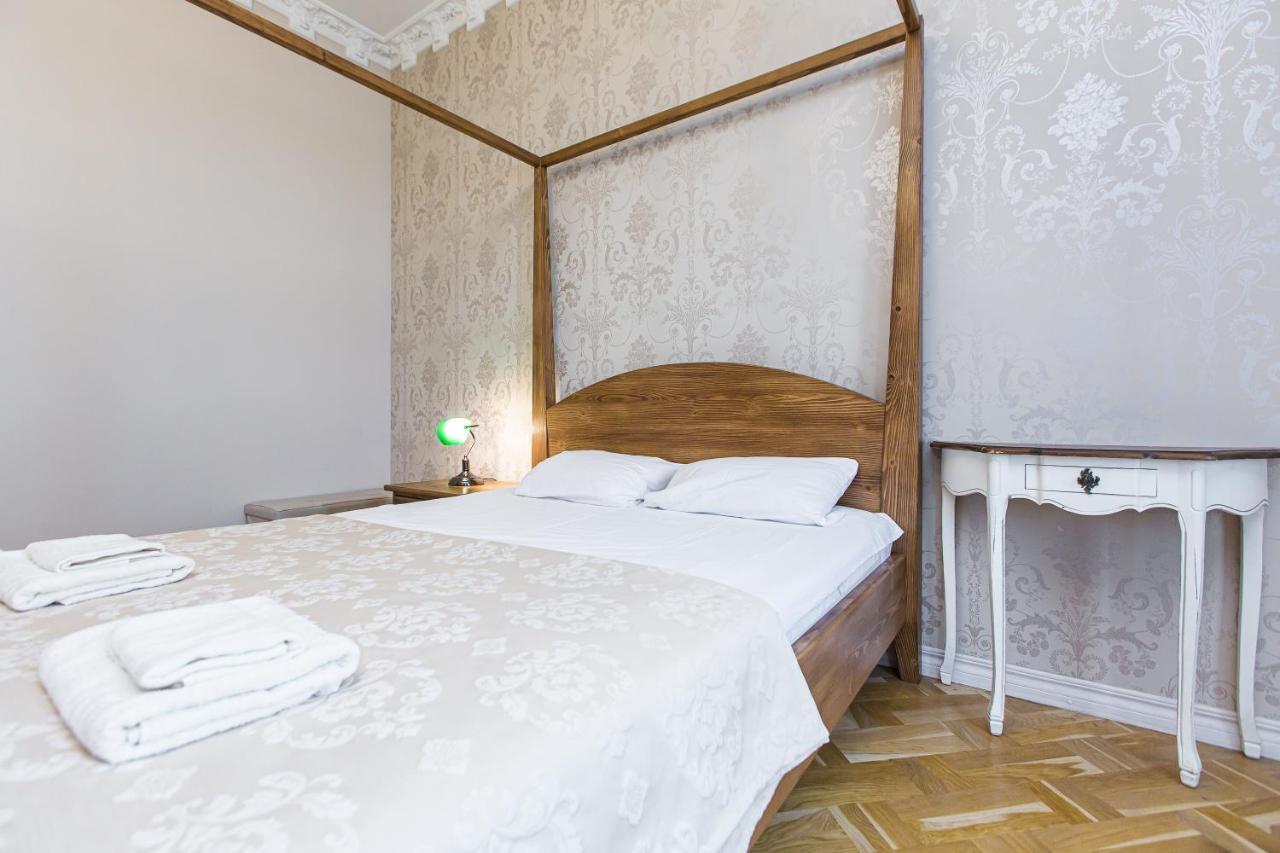Австрійська Квартира В Центрі На Вулиці Михальчука 5 Lviv Eksteriør billede